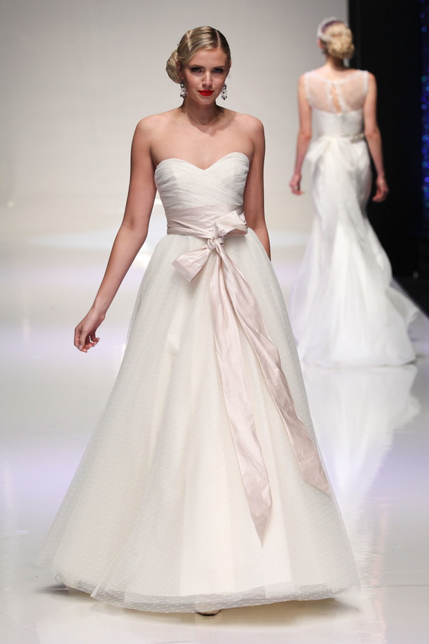 Suknie ślubne 2014: Stephanie Allin wiosna - lato 2014
