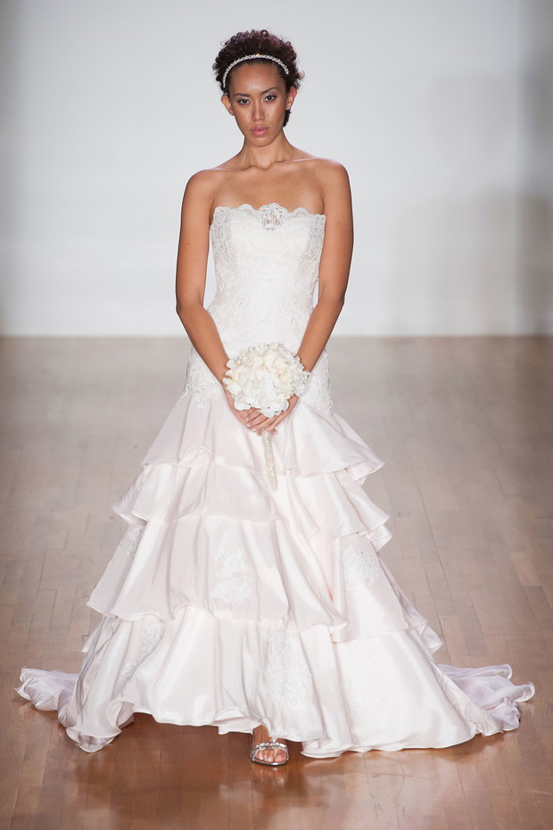 Suknie ślubne 2014: Alfred Angelo jesień 2014