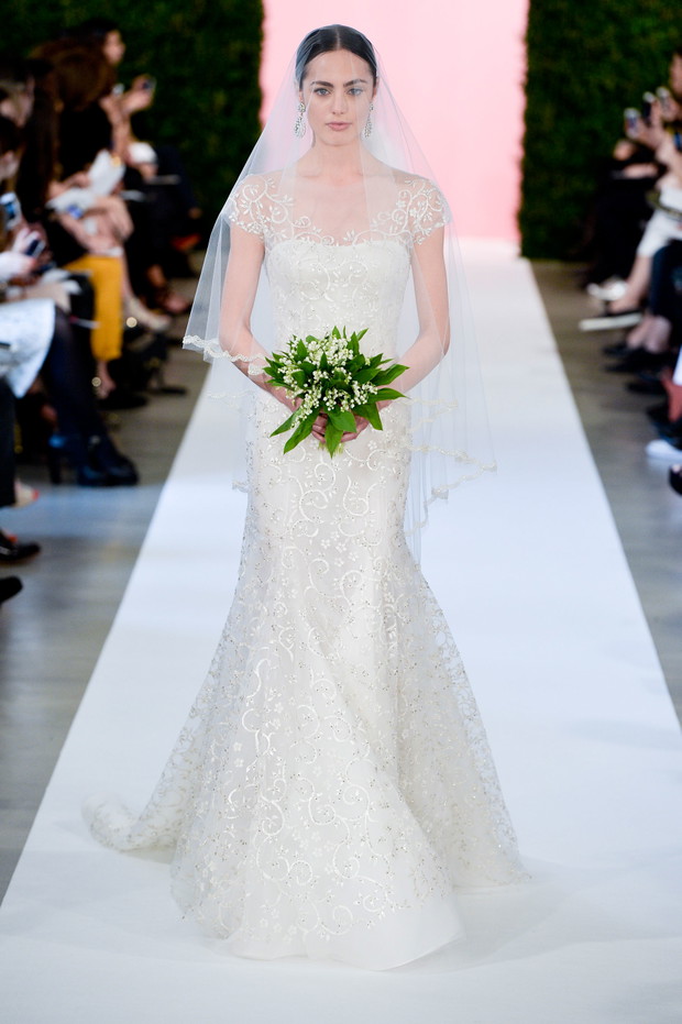 Suknie ślubne wiosna 2015: Oscar de la Renta