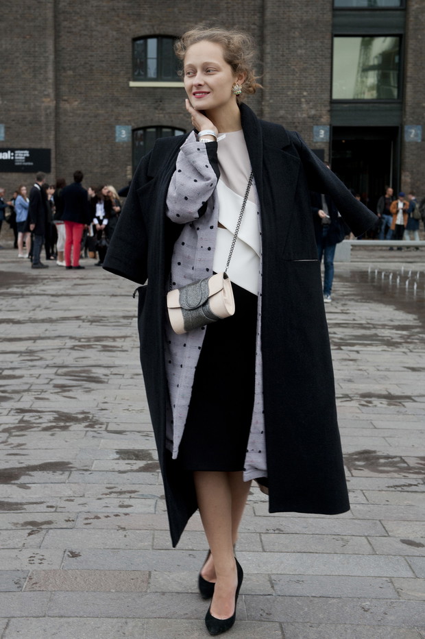 Street fashion: stylizacje do pracy