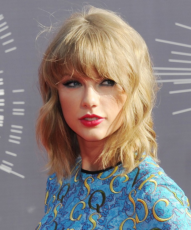 MTV Video Music Awards 2014: fryzury i makijaż gwiazd