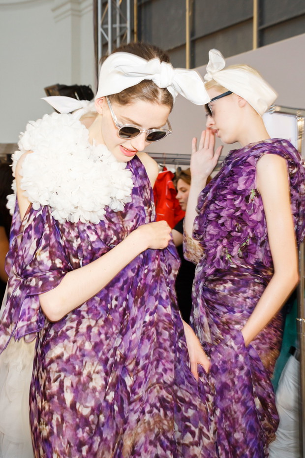 Za kulisami haute couture 2014