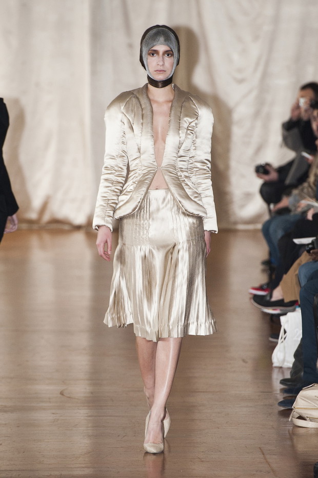 Metaliczne spódnice - trendy jesień-zima 2014/2015