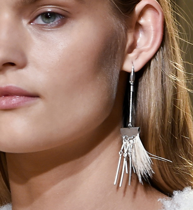 Biżuteria: trendy wiosna-lato 2015