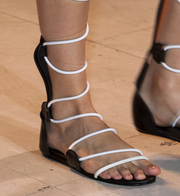 Gladiatorki - trendy wiosna-lato 2015