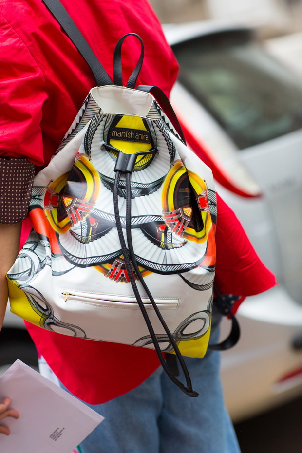 Street fashion wiosna-lato 2015: kolor żółty