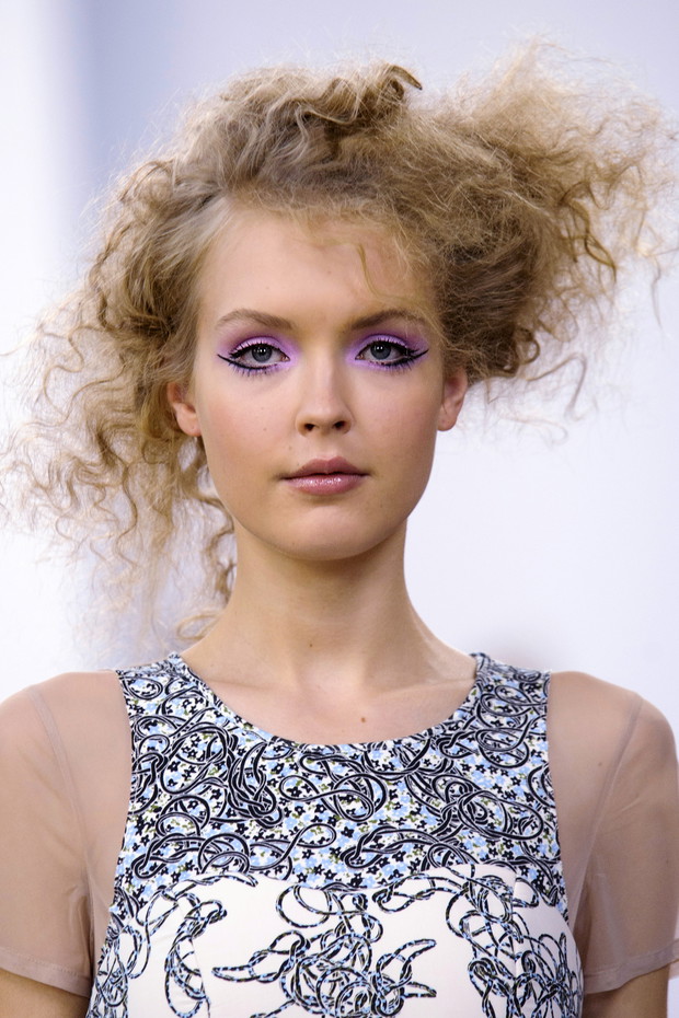 Kolorowe cienie do powiek - trendy lato 2015