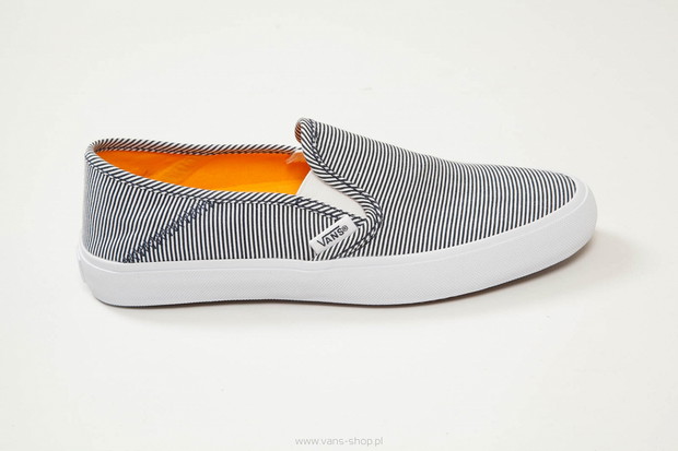Modne buty na lato: trampki typu slip on
