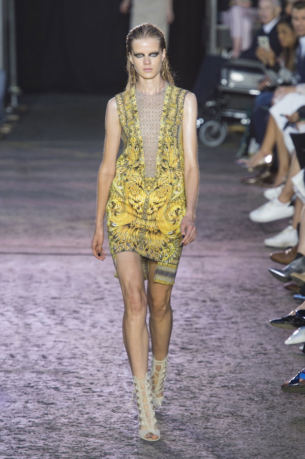 Julien Macdonald wiosna-lato 2016