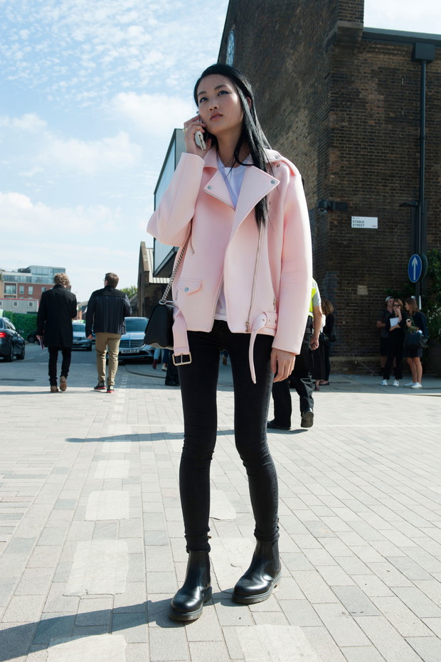 Street fashion: modelki off duty w Londynie