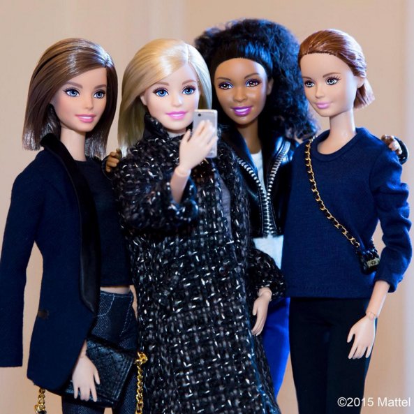 Barbie na Paris Fashion Week wiosna-lato 2016