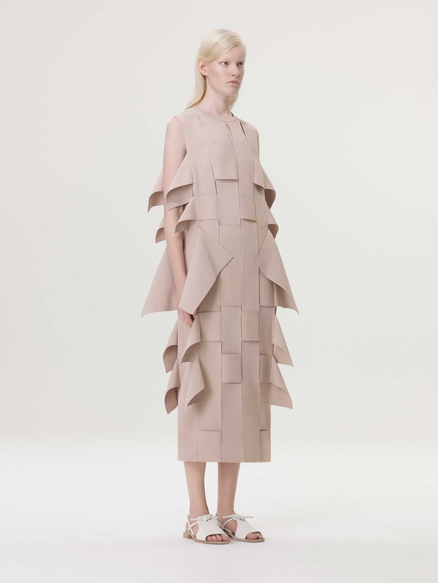 Lookbook COS wiosna-lato 2016
