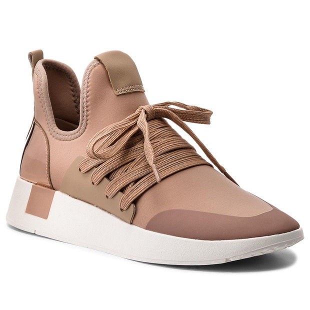 Szaleństwo Zakupów wiosna 2018: sneakersy Steve Madden/eobuwie.com.pl, 389 zł
