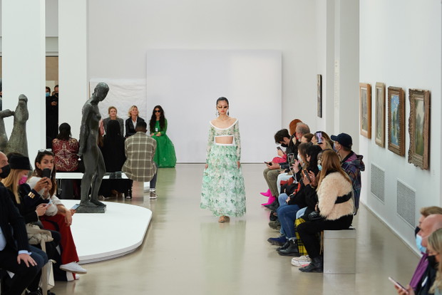 Giambattista Valli wiosna-lato 2022
