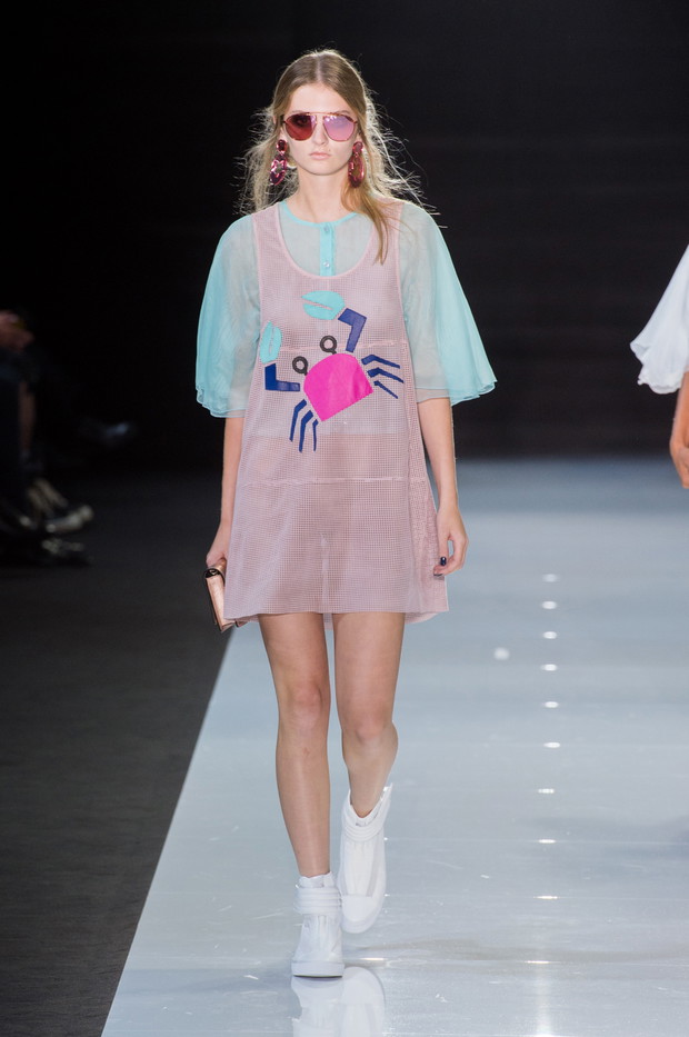 Pokaz Emporio Armani SS18