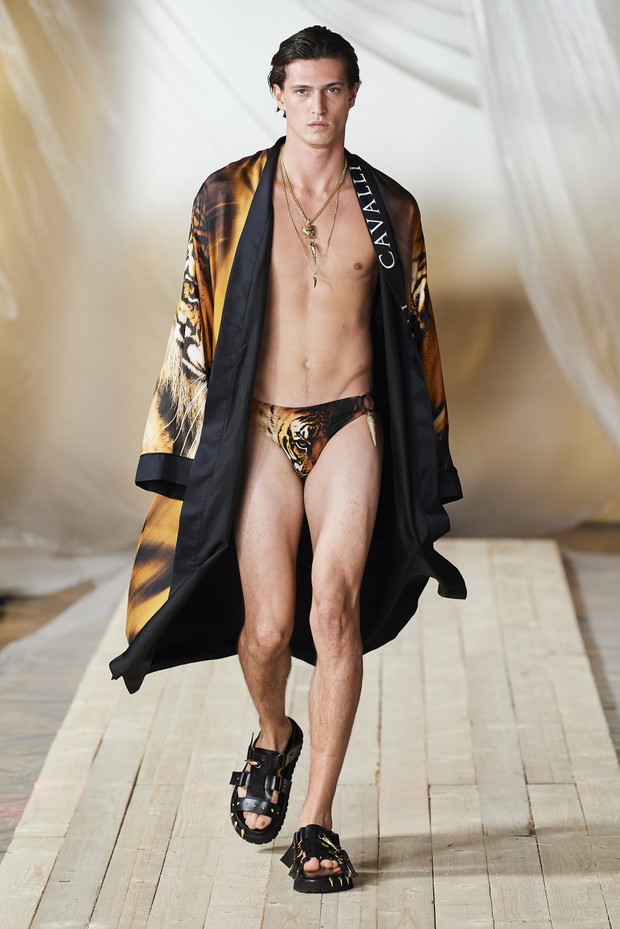 Roberto Cavalli wiosna-lato 2022