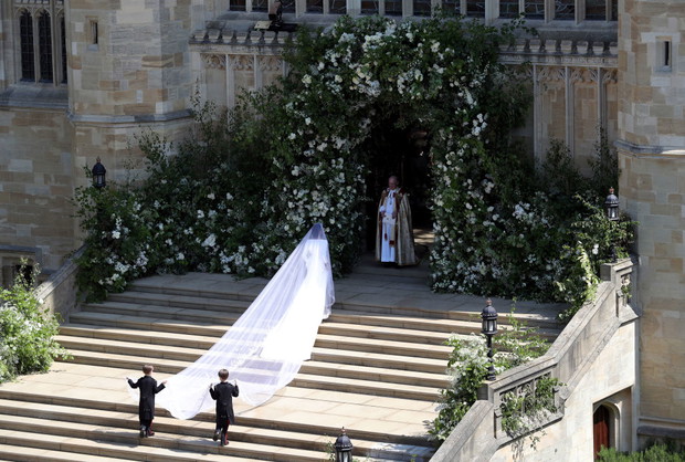 Meghan Markle w kreacji Givenchy