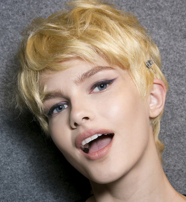 Krótkie fryzury blond 2016