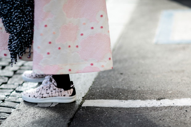 Street fashion: buty i akcesoria gości na FW jesień-zima 2016/2017
