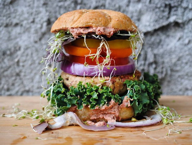#BESTOFVEGANBURGER - hit na Instagramie, fot. @edgarraw