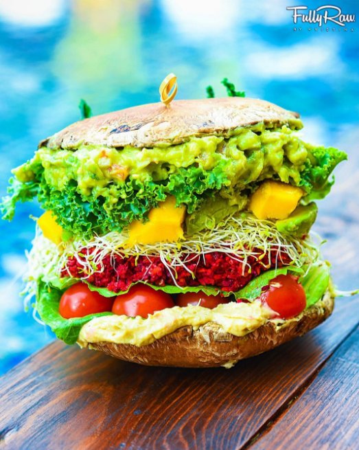 #BESTOFVEGANBURGER - hit na Instagramie, fot. @fullyrawkristina
