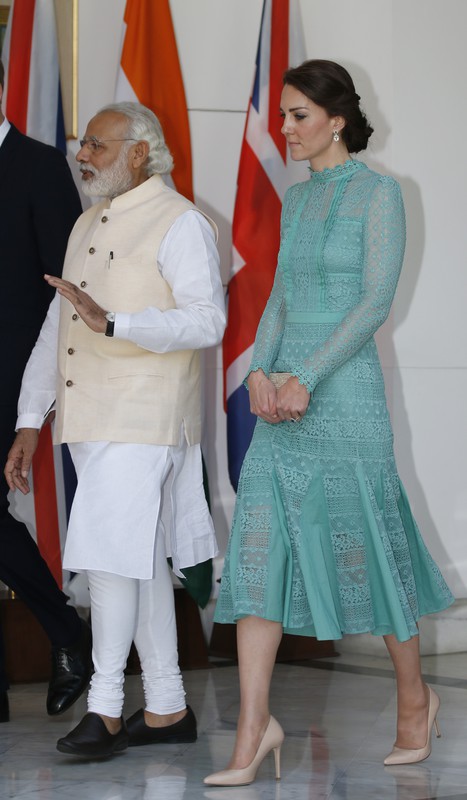 Księżna Catherine z wizytą w Indiach. Zobacz stylizacje!