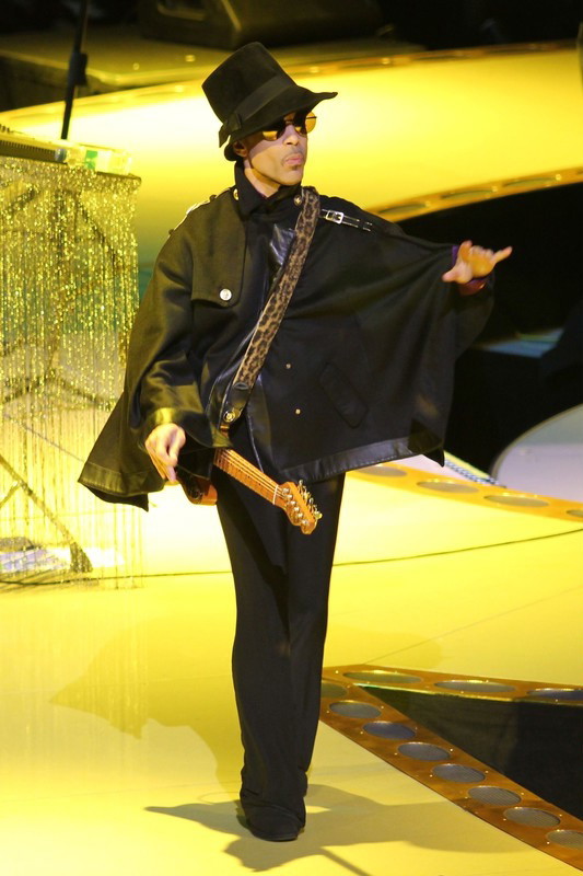 Prince- przypominamy styl legendarnego wokalisty