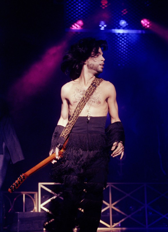 Prince- przypominamy styl legendarnego wokalisty