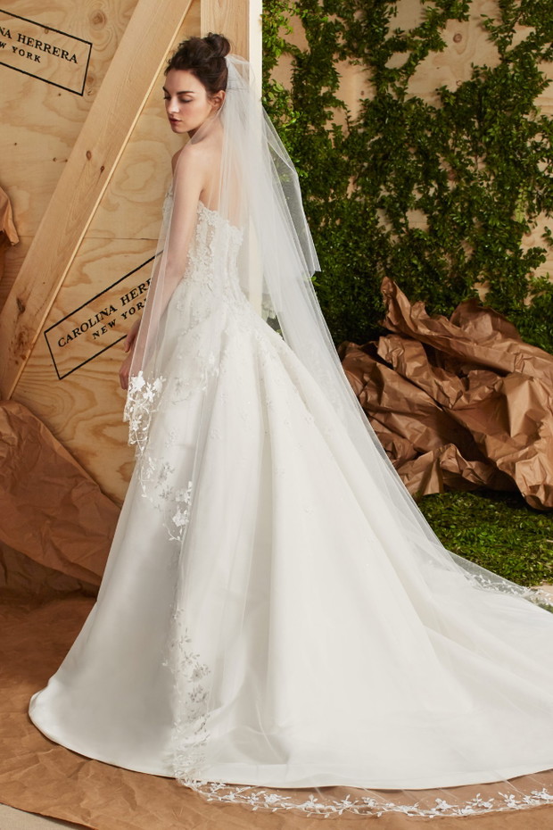 Suknie Ślubne Carolina Herrera wiosna 2017