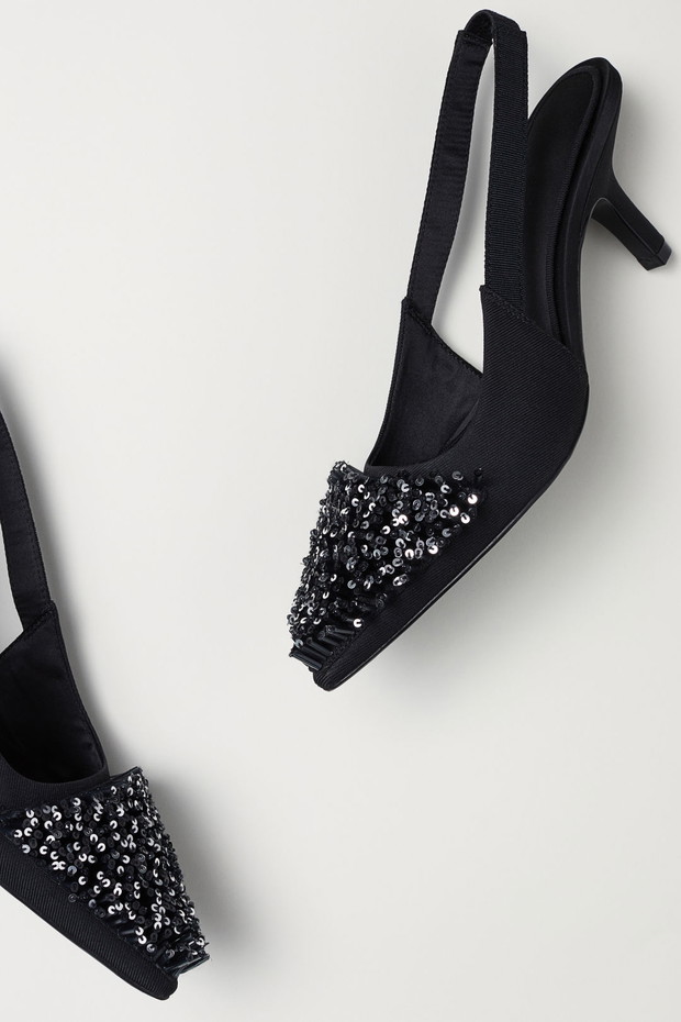 Buty z odkrytą piętą 199,00 PLN zamiast 399,00 PLN
