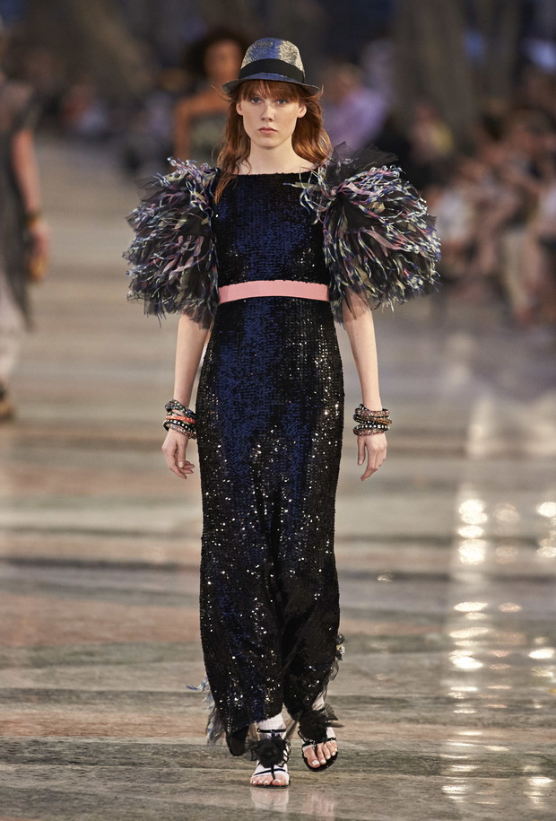 Chanel Cruise 2016/2017