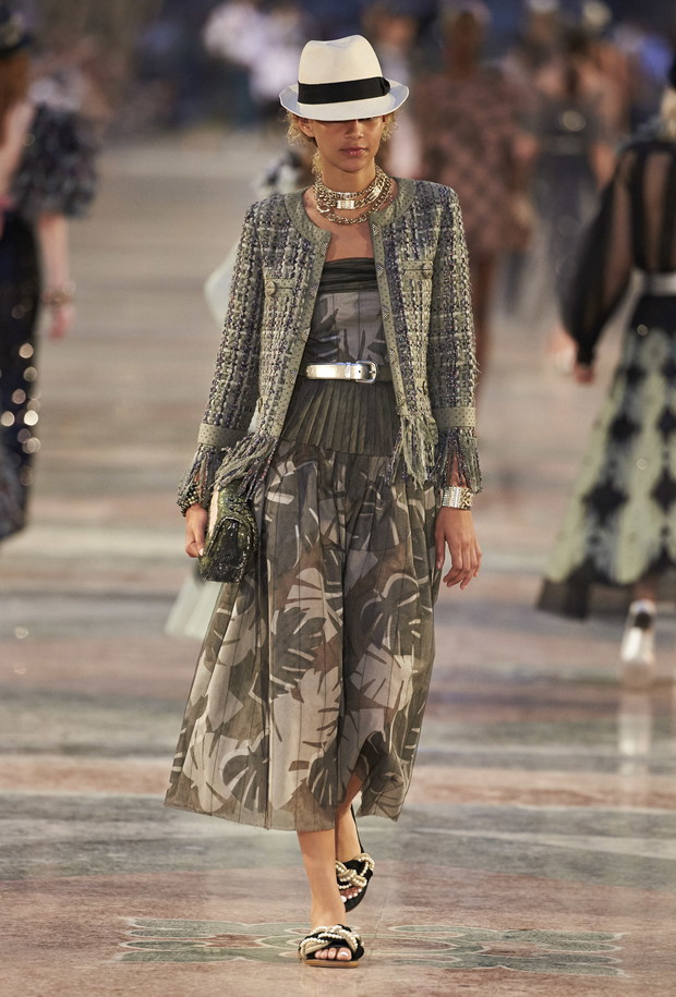 Chanel Cruise 2016/2017