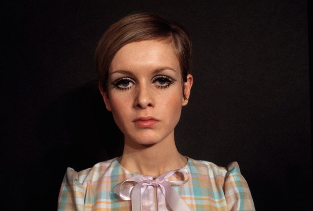 Fryzury z lat 60.: Twiggy