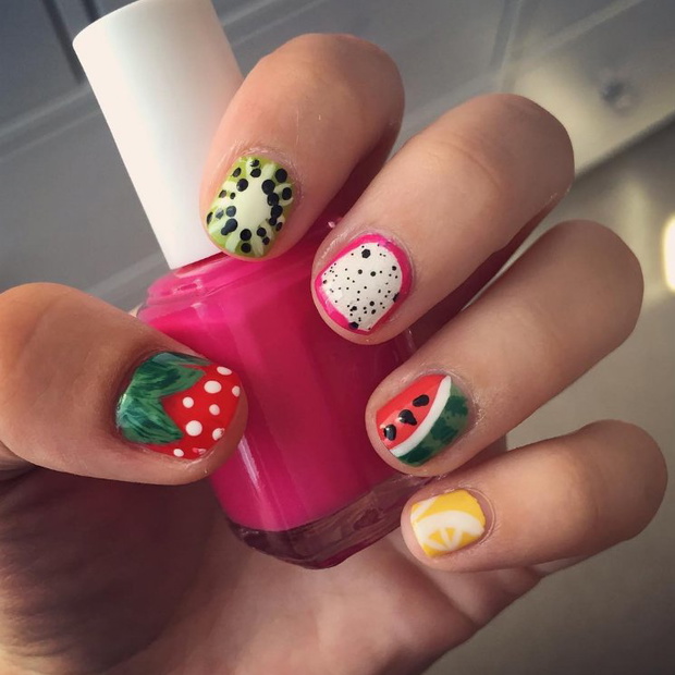 Fruit Manicure - owocowe paznokcie na lato, fot. @karis