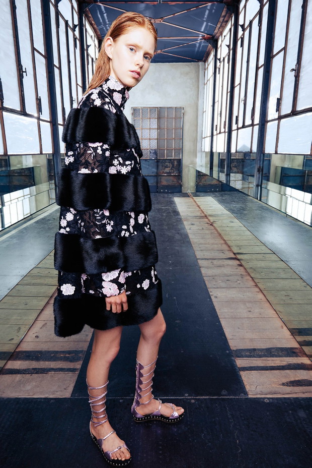 Giambattista Valli Resort 2017
