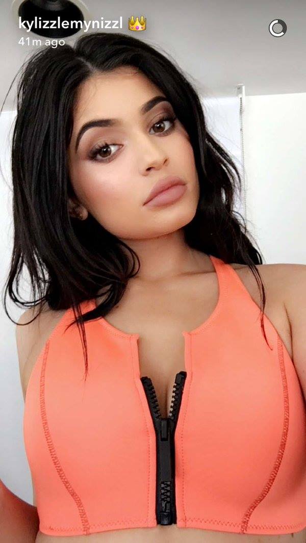 Kendall i Kylie Jenner dla Topshop! Zobacz ich kostiumy kąpielowe