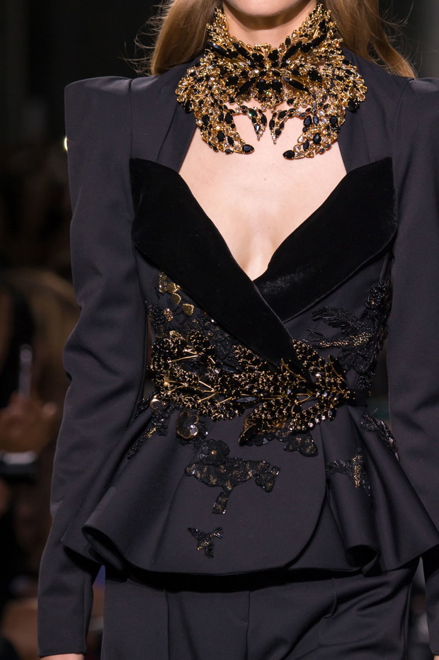 Elie Saab haute couture jesień-zima 2016/2017 - detale, fot. Imaxtree