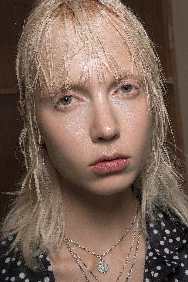 Modna fryzura trendy wiosna-lato 2019