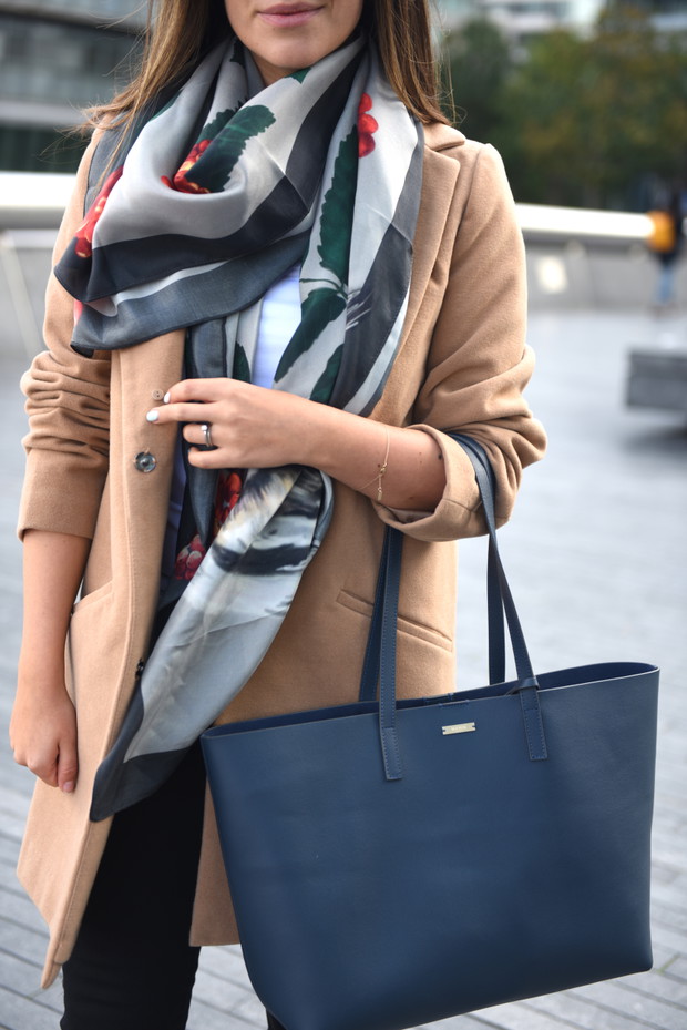 Fashionelka w stylizacji zmysłowej