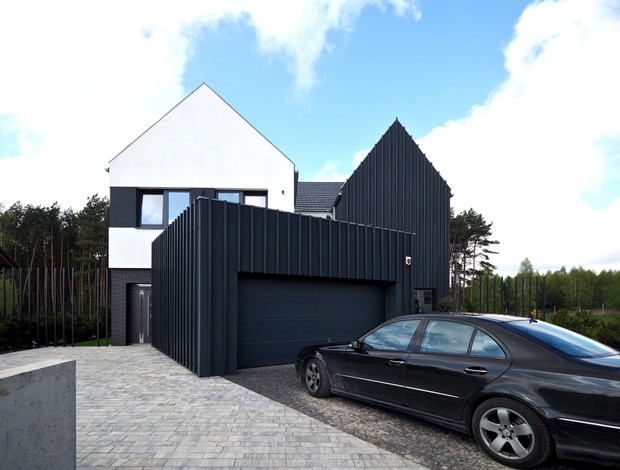 Dom w Polsce: Fence House, proj. Mode:lina Architekci
