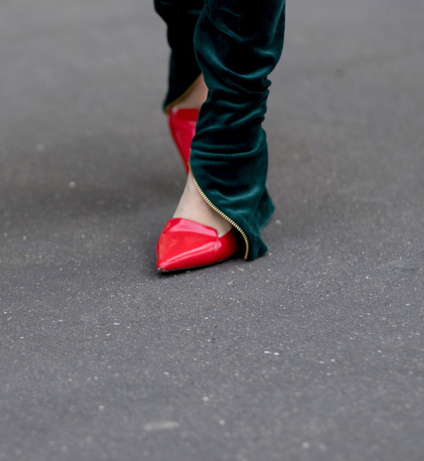 Street fashion: buty i akcesoria gości na tygodniach mody j-z 2017/18