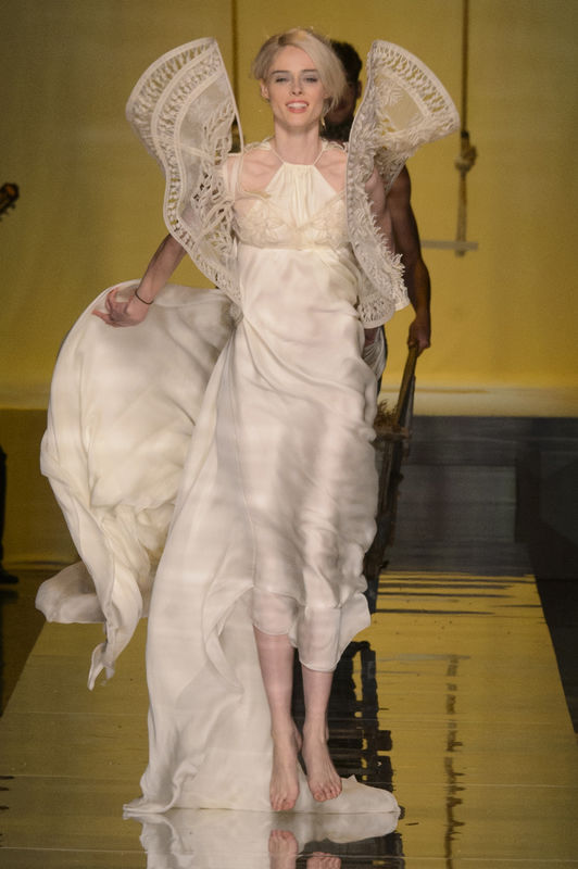 Suknie ślubne z pokazów haute couture wiosna-lato 2017