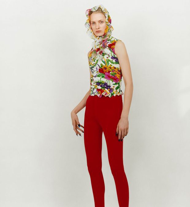 Babcina bluzka z kapturem Balenciaga Pre-Fall 2017