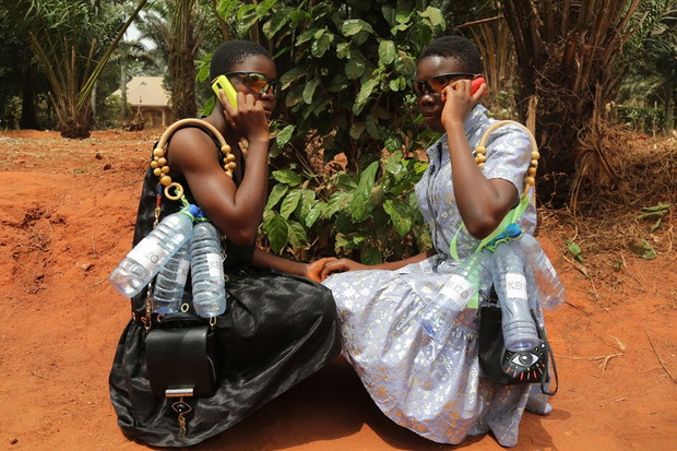 Kenzo otwiera wystawę o kulturze Nigerii