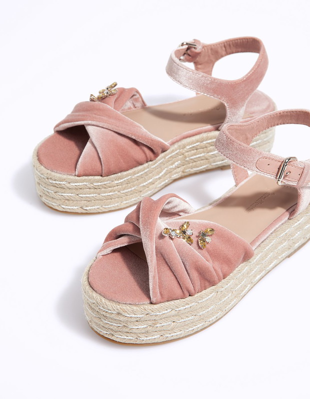 Sandały damskie Stradivarius
