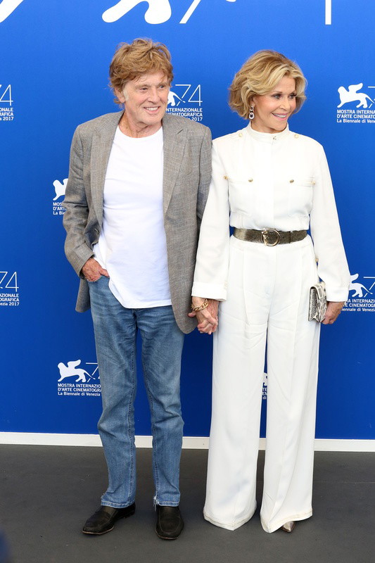 Festiwal Filmowy w Wenecji 2017: Robert Redford i Jane Fonda na konferencji prasowej dotyczącej filmu Our Souls At Night, 1
