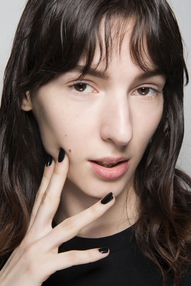 Manicure jesień-zima 2017/2018. Pokaz Creatures of Wind