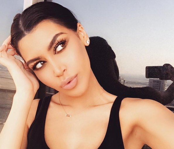 Sonia i Fyza Ali - sobowtórki Kim Kardashian i Kylie Jenner?