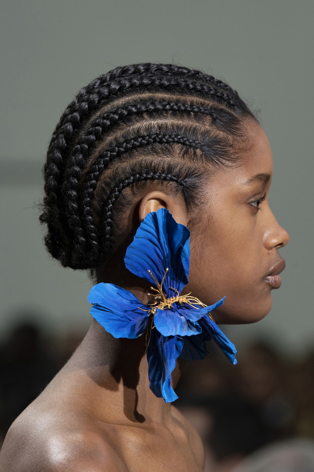 Modna biżuteria 2020: wybiegi haute couture