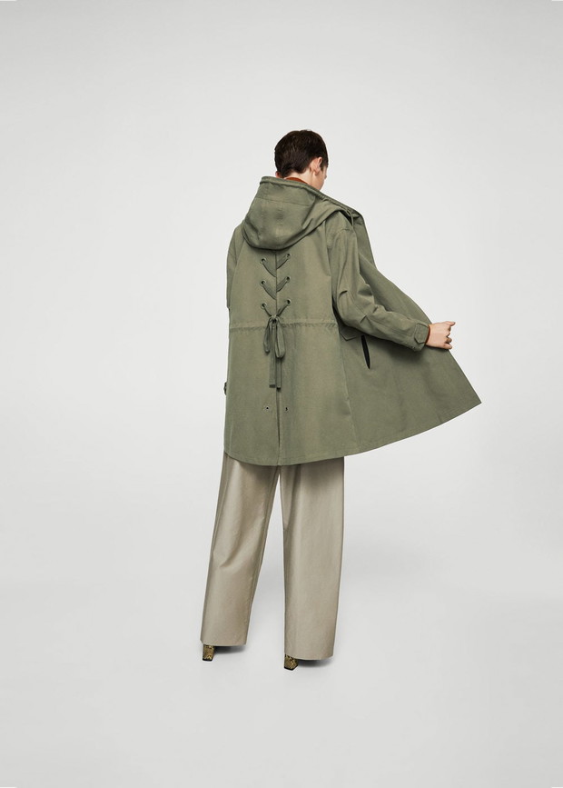 Parka ze sznurowaniem na plecach Mango